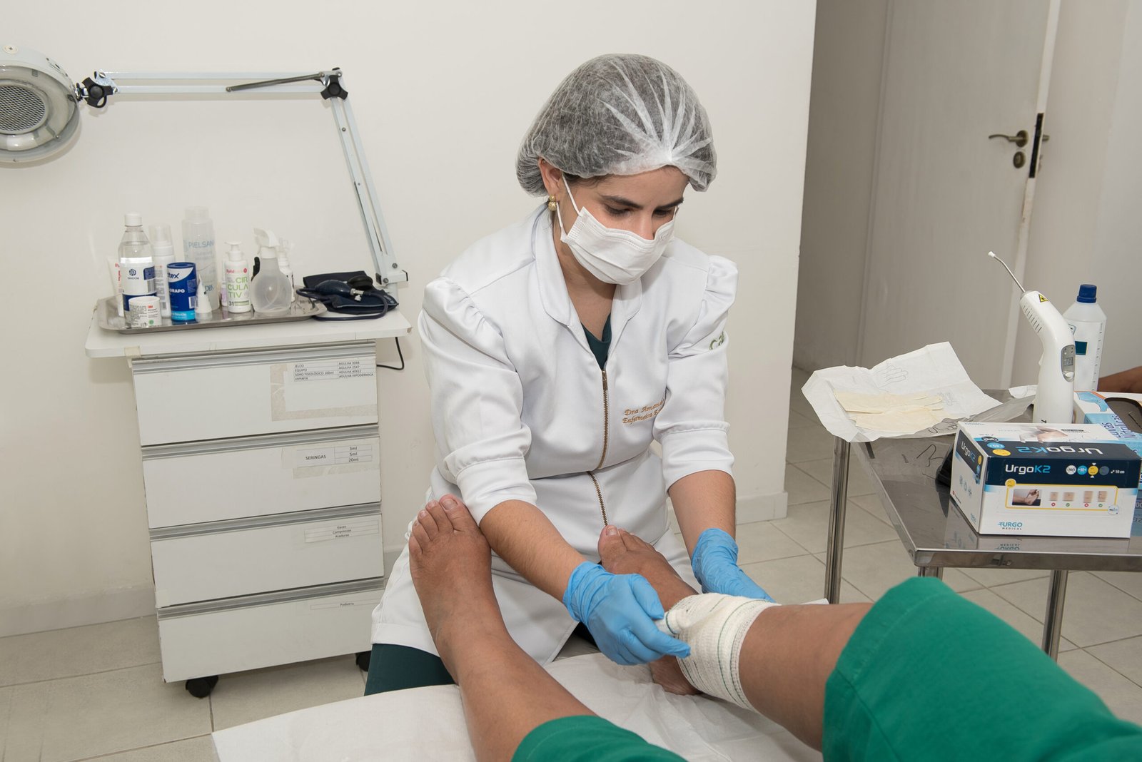Profissionais da Care em ambiente clínico